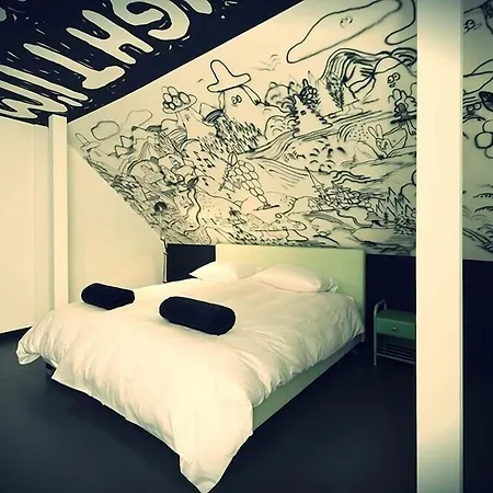 Haus Zauberfloete מלון 3*