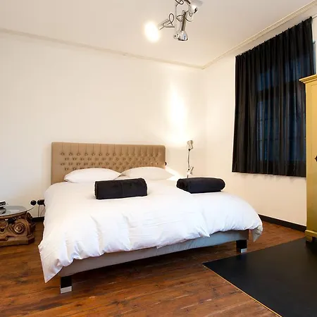 Haus Zauberfloete מלון 3*