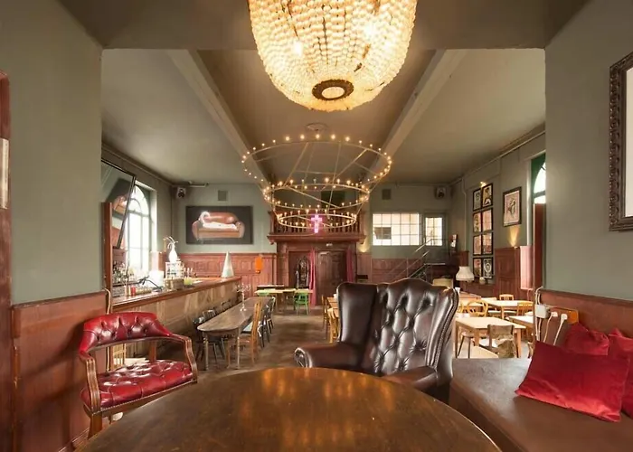 豪斯照贝尔福鲁特酒店 酒店