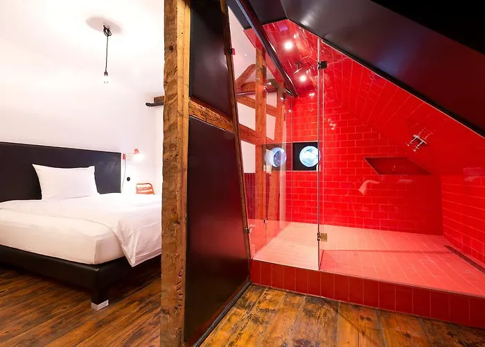 豪斯照贝尔福鲁特酒店 3*